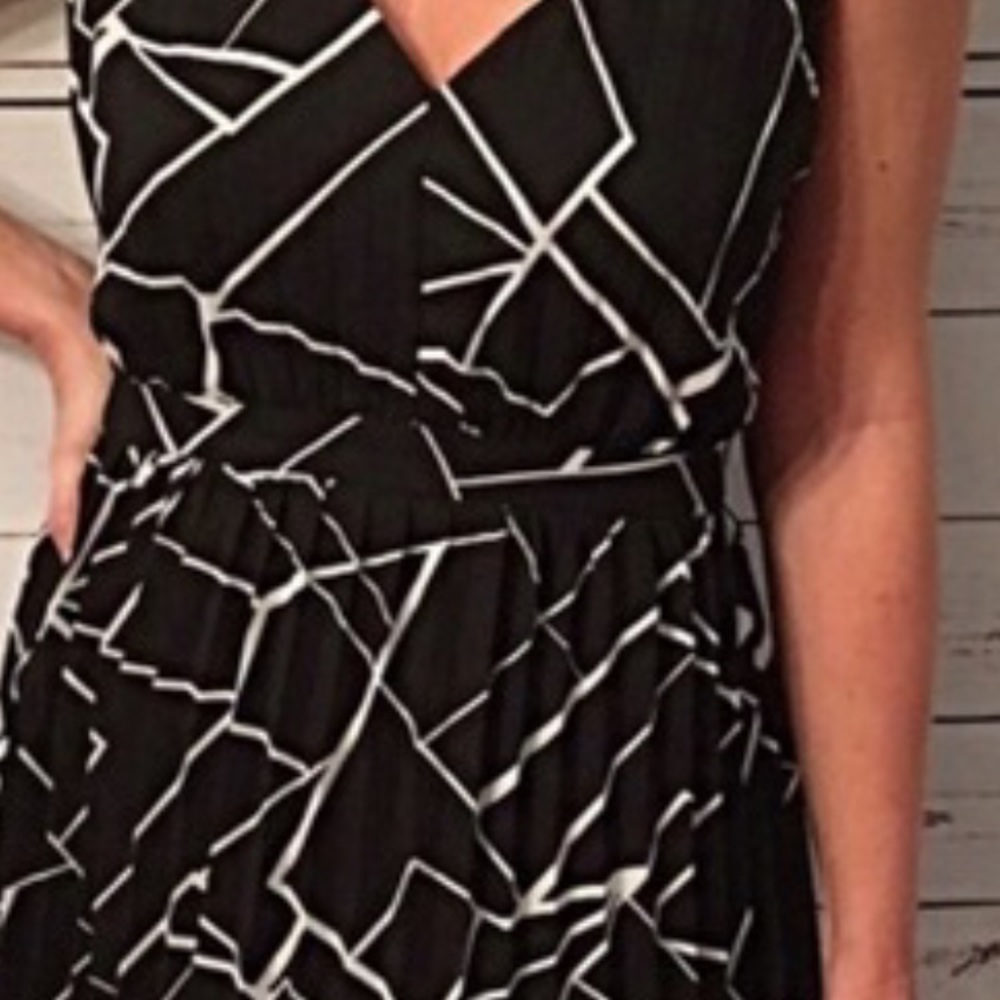 LAST 1! 💕💕 Hi lo fully lined dress -Stunning! - Picture 4 of 4